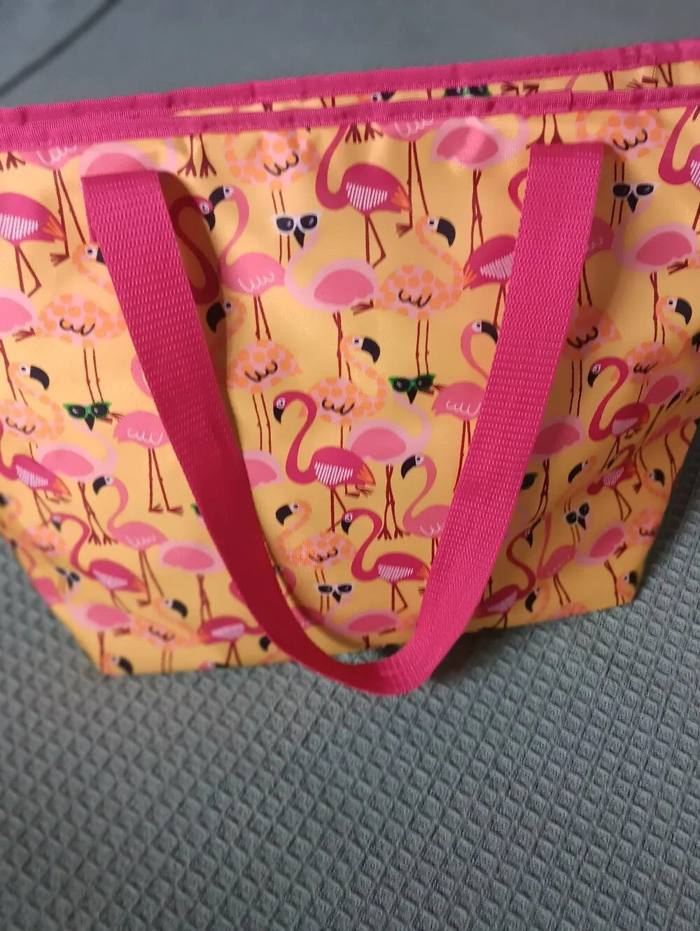 Thirty-one Thermal Tote Bag-Flamigo Pattern On Yellow &Matching Utility Tote - Picture 3 of 10